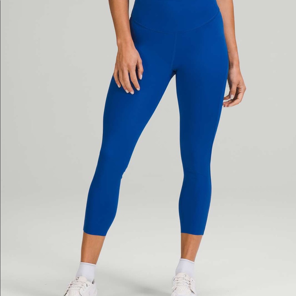 Lululemon Base Pace 23”